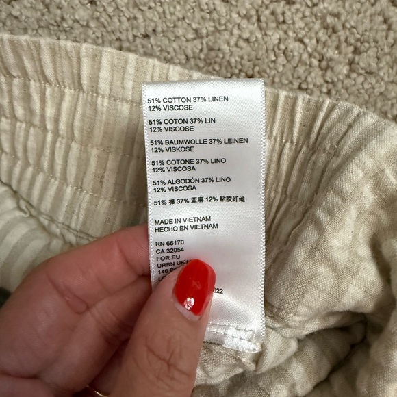 Urban Outfitters Cream Textured Pants - Picture 4 of 5